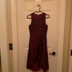 Women’s White House Black Market Dress, size 2, red and black floral. Pristine.